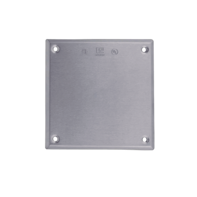 Tapa cuadrada ciega de aluminio para caja cuadrada.