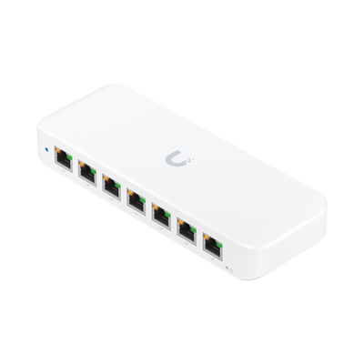 [USW-ULTRA-60W] UniFi Switch Ultra 60W Administrable / 8 puertos GbE / (1) puerto POE++ IN opcional y (7) puertos POE+/ Wattaje depende de fuente o POE IN / Incluye fuente AC hasta 62W para POE